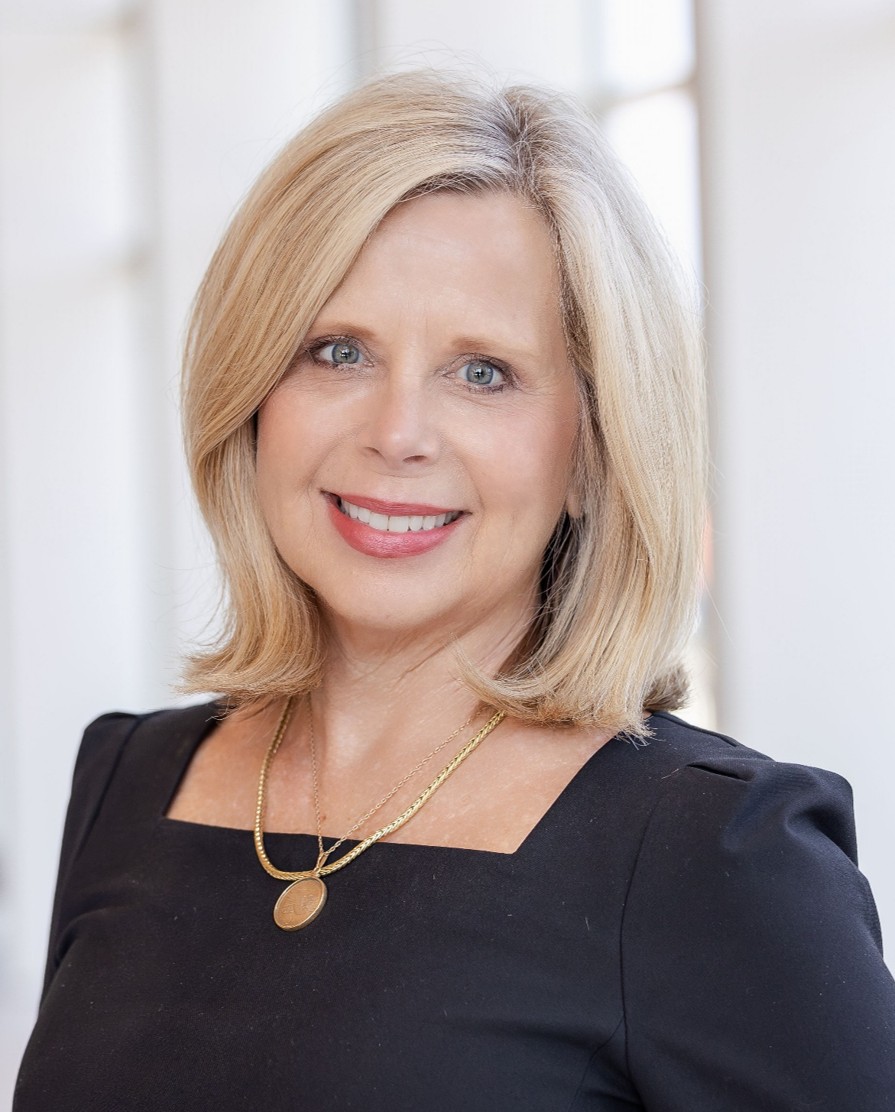 Michelle Finley Headshot